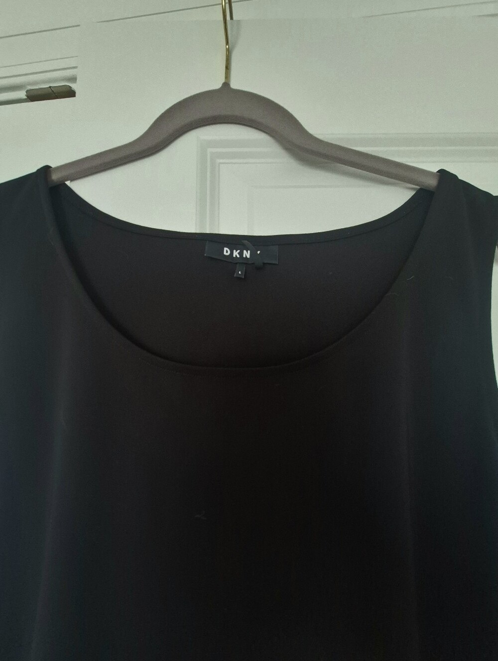 DKNY Black Scoop Neck Sleeveless Top